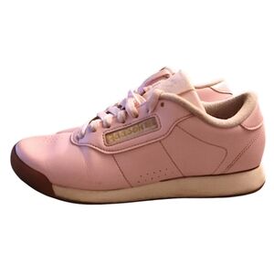 Women's/Girls Pale Pink Reebok's